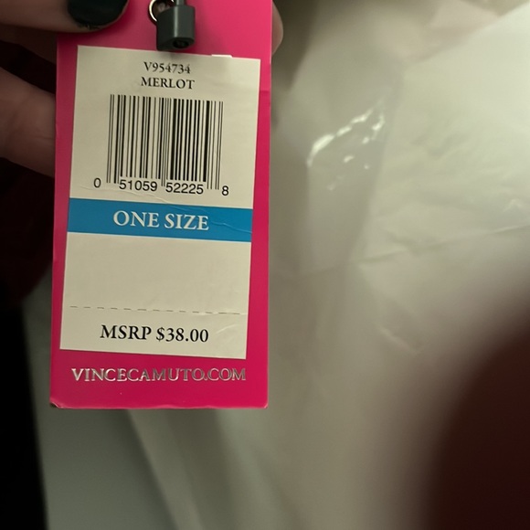 NWT Vince Camuto Scarf 🧣 - Picture 5 of 5